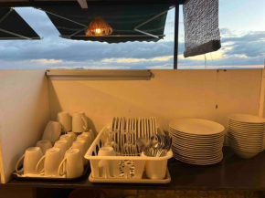 3BR CABIN with a stunning view of Laguna Lake Metro Sky